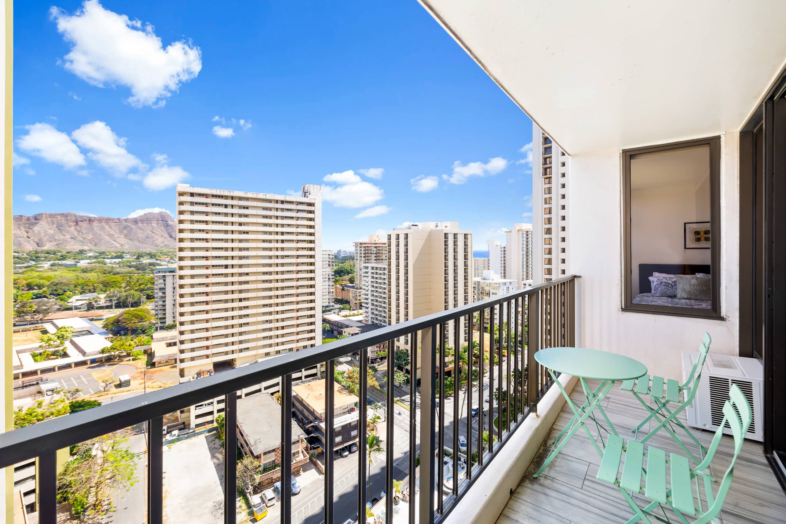 Condo in Honolulu · ★4.97 · 1 bedroom · 3 beds · 1 bath - Image 19