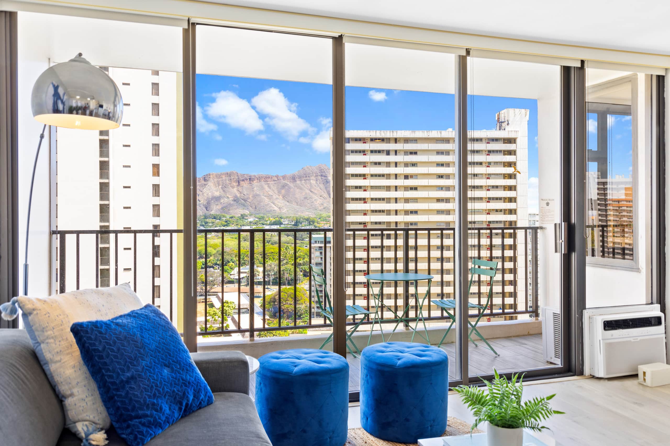 Condo in Honolulu · ★4.97 · 1 bedroom · 3 beds · 1 bath - Image 17