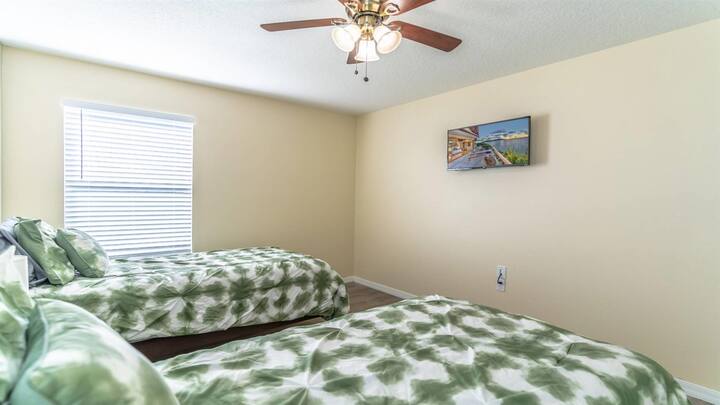 This villa has a total of 5 bedrooms.

