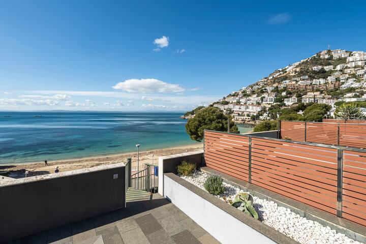 Apartamento ático delante del mar gallery image 5