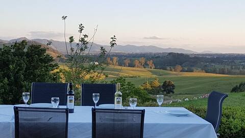Kia Ora Lookout Retreat