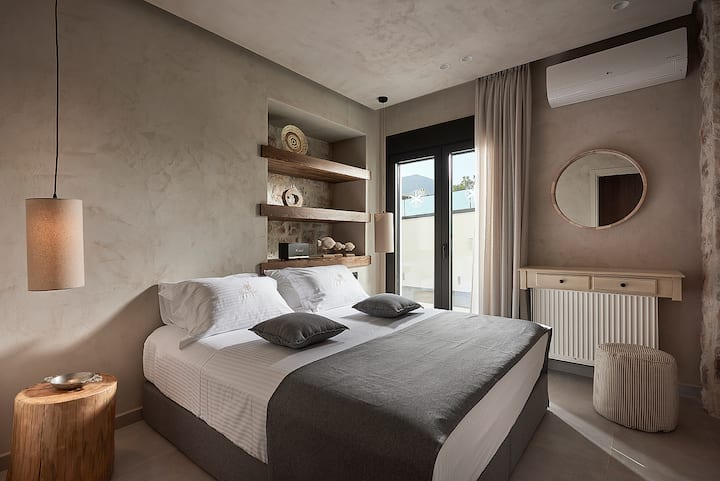 חדר שינה עם גישה ישירה לאזור החיצוני!
