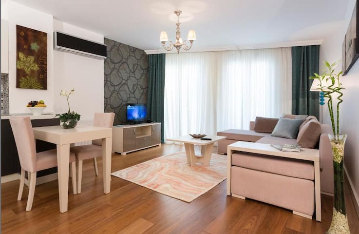 Turkuaz Suites Bosphorus
 managed Airbnb listing 1