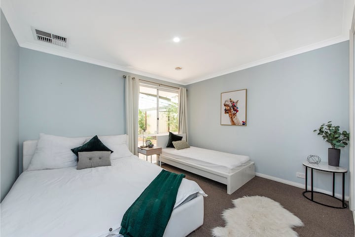 غرفة النوم 1