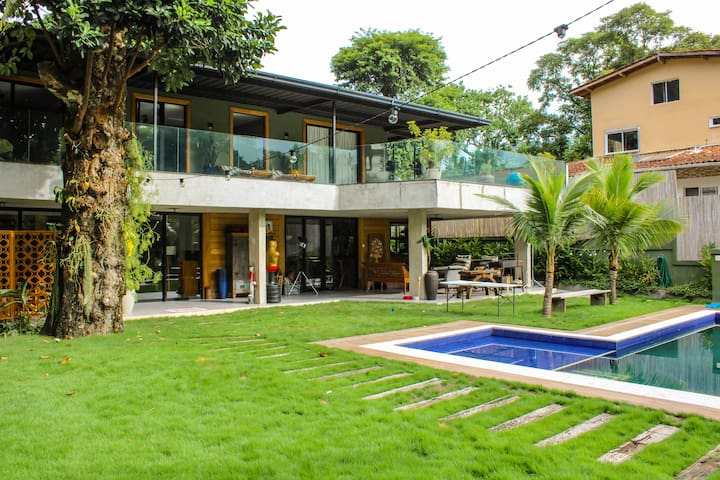 Forest House Retreat