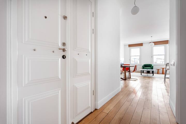 Two Bedroom with Sea View in Galata (T10) gallery image 5