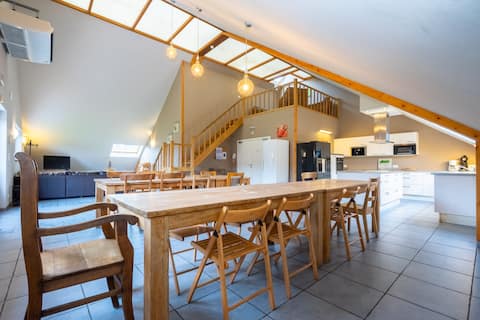 In the Heart of the Woods, 7 bedrooms + bathroom – XXL garden