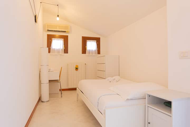 საძინებელი 2