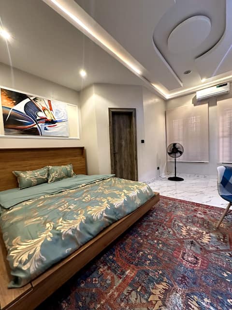 Loftsxdomus Three Bedroom Apartment