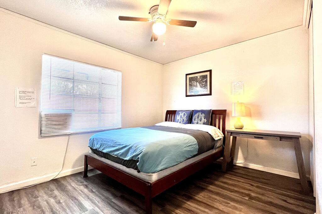 Airbnb Private BdRm in Single House to Shower & Sleep N