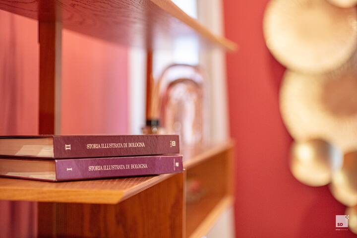 Red MarchesanaLuxury-140sqm flat gallery image 4