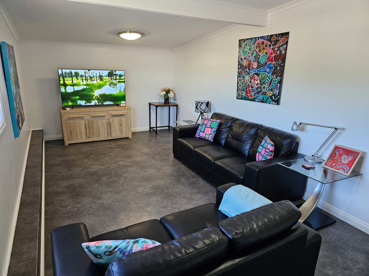 Top Airbnb: Aart City Loft Apartment No 2 in Port Lincoln
