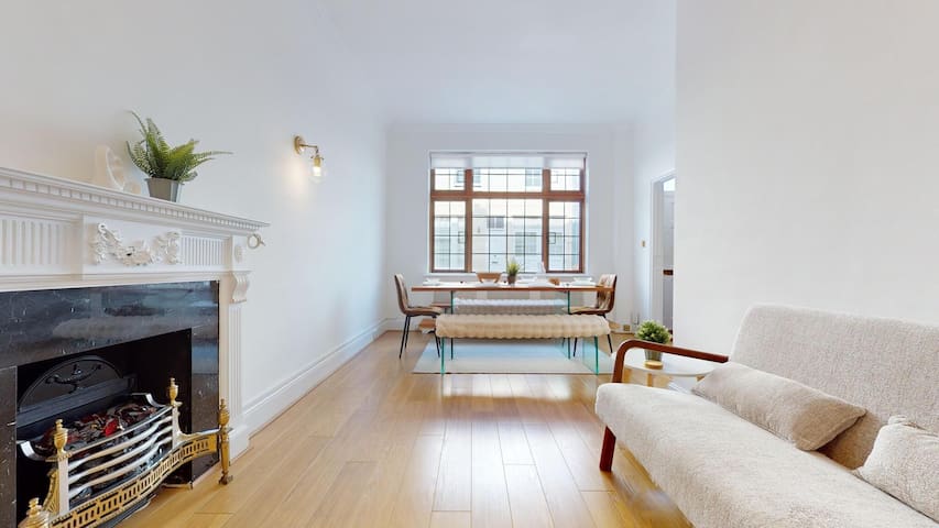 -Air Con- Prime Location: Prince’s Gate Mews! 4BD gallery image 3