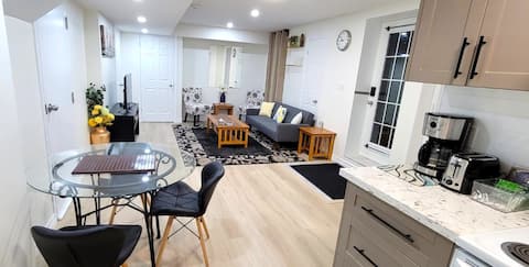 Welcome Abode!.(Private 2 bedroom unit w/kitchen)