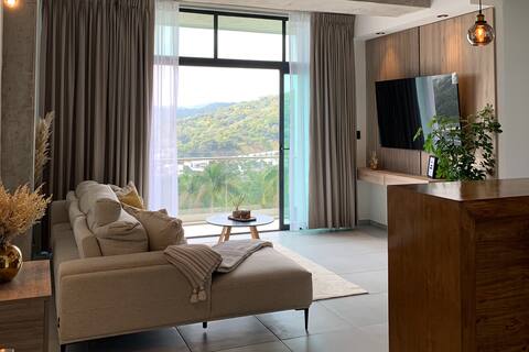New apartment with amazing sunset view @ParkTower