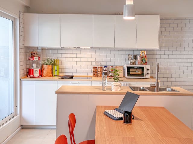 Private House 5 mins walk to BTS gallery image 4