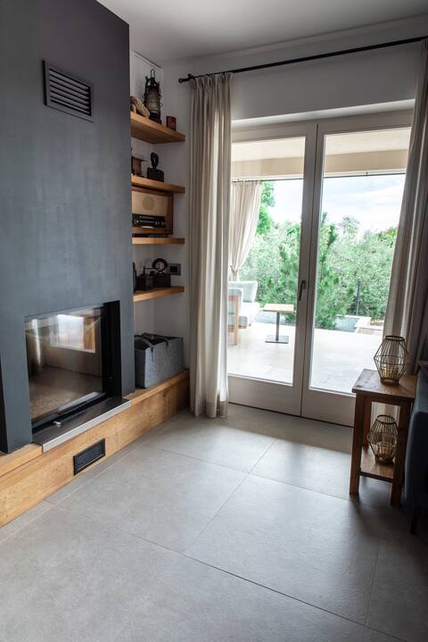 Successful Airbnb property: Casa Leccino - see 4 U self in Materada