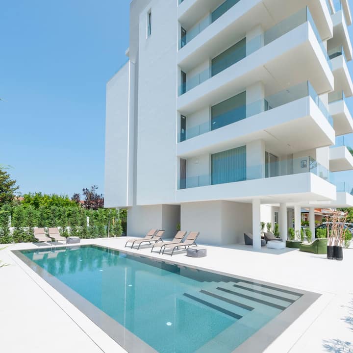 Attico 3 Camere Zona Piazza Aurora 250 M Dal Mare - Lido de Jesolo