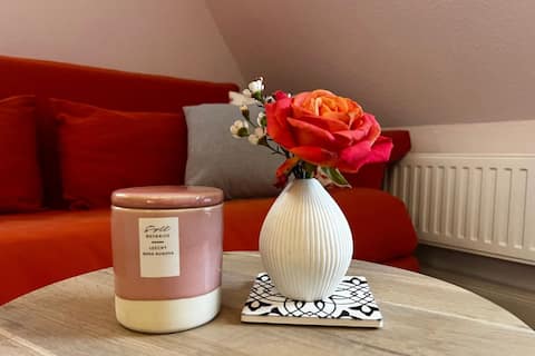 Small, bright apartment to feel good