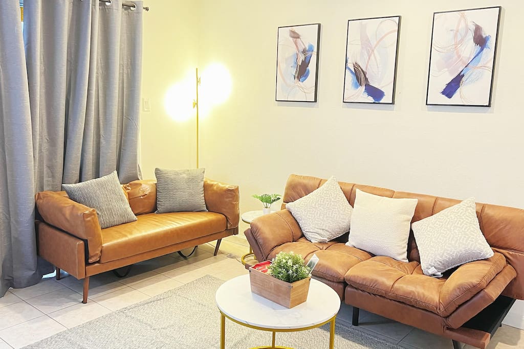 High Quality Guest House Near Downtown