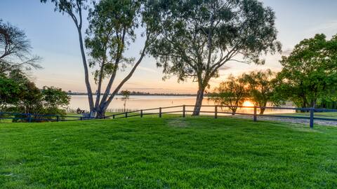 Nagambie Waterfront Luxury