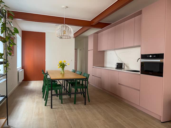 Unique design triplex with rooftop terrace