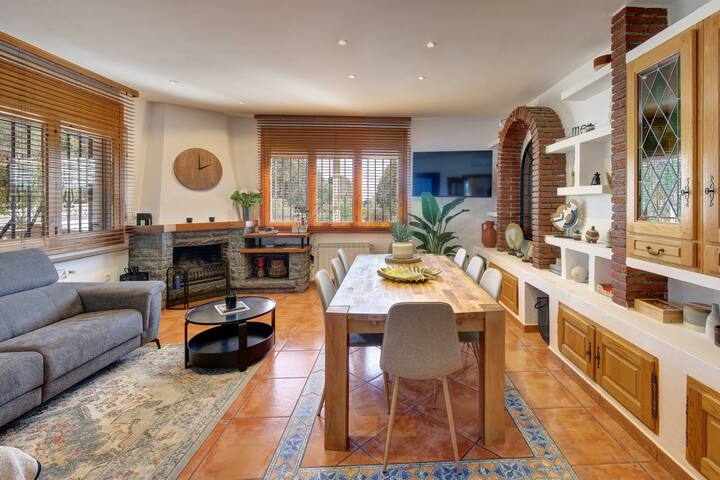 Villa Arbucies with private pool gallery image 3