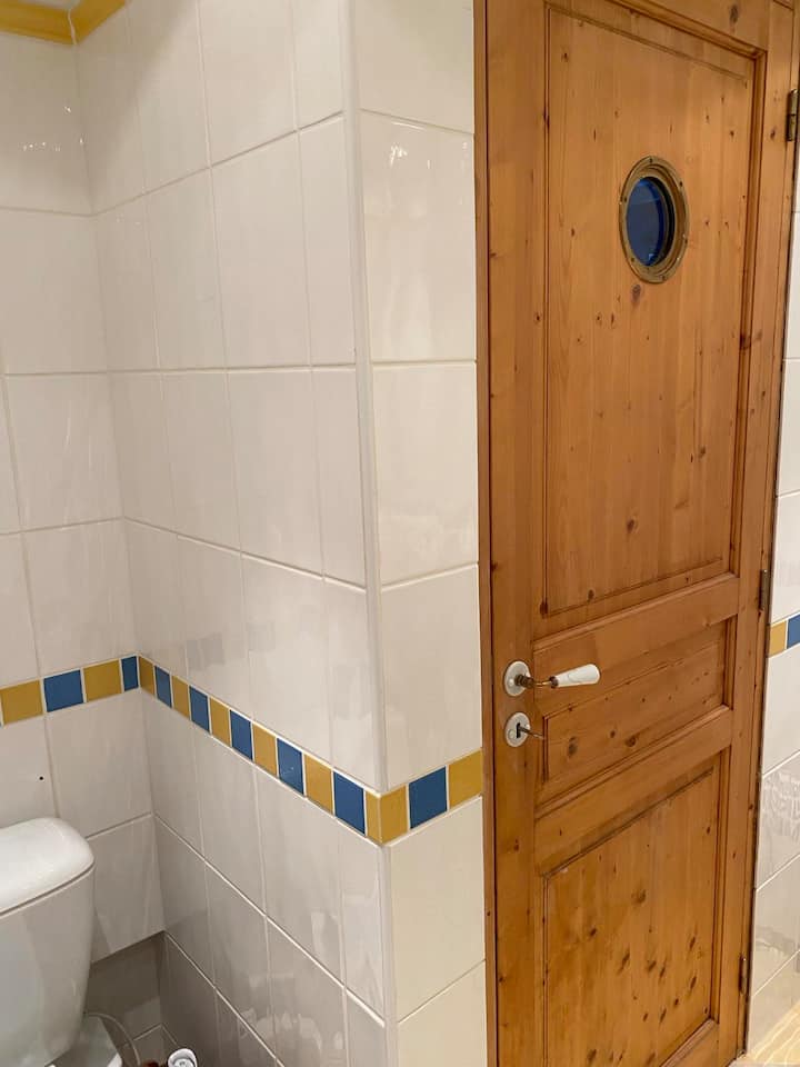 Plage à 100m, Chambre, Sdb/wc, Espace Café - Ouistreham