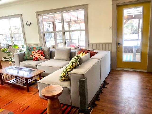 Beautiful and spacious victorian house – 5 beds gallery image 3