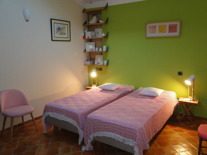 საძინებელი 2