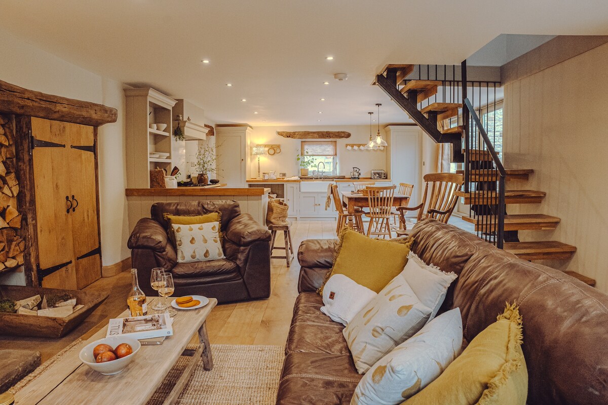 Top Airbnb: Jacobs Barn, Eyam in Derbyshire Dales