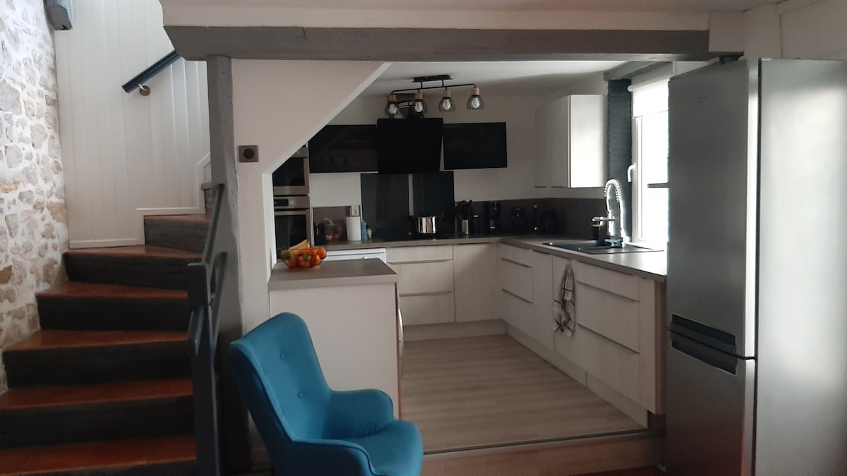 Propiedad de Airbnb exitosa: Galice – Small house by the sea en Dives Sur Mer