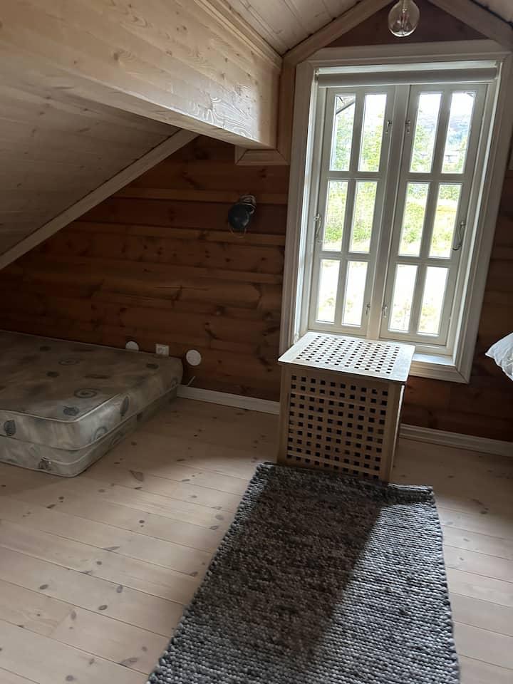 Hems  - to extra madrasser