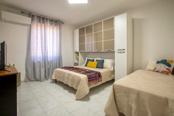 საძინებელი 1