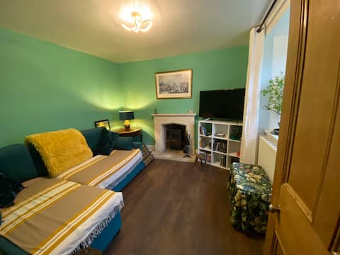 Top Airbnb: Shepherds house, Snowdonia in Rhiwlas, Penisarwaun, Brynrefail, Clwt Y Bont, Dinorwic, Deiniolen, Bethel