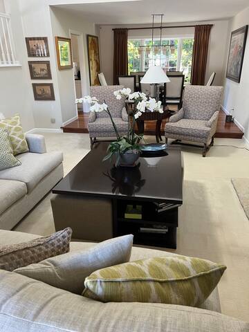 Backyard Oasis Luxury Home gallery image 2