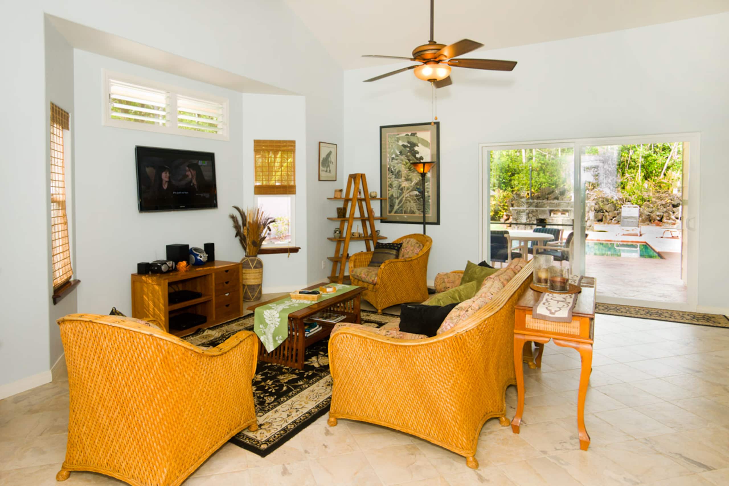 Home in Keaau · ★4.96 · 3 bedrooms · 4 beds · 2 private baths - Image 2