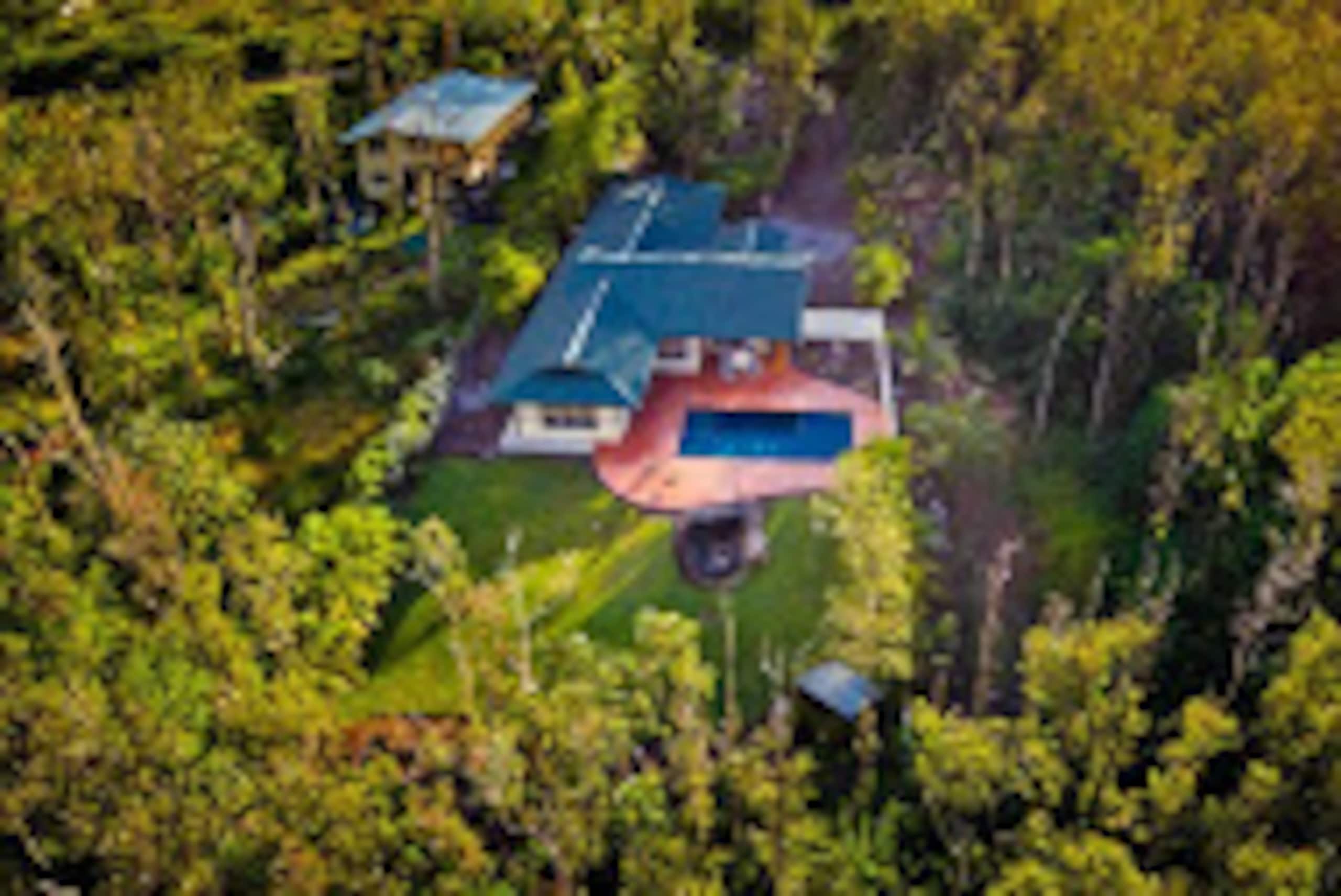 Home in Keaau · ★4.96 · 3 bedrooms · 4 beds · 2 private baths - Image 42