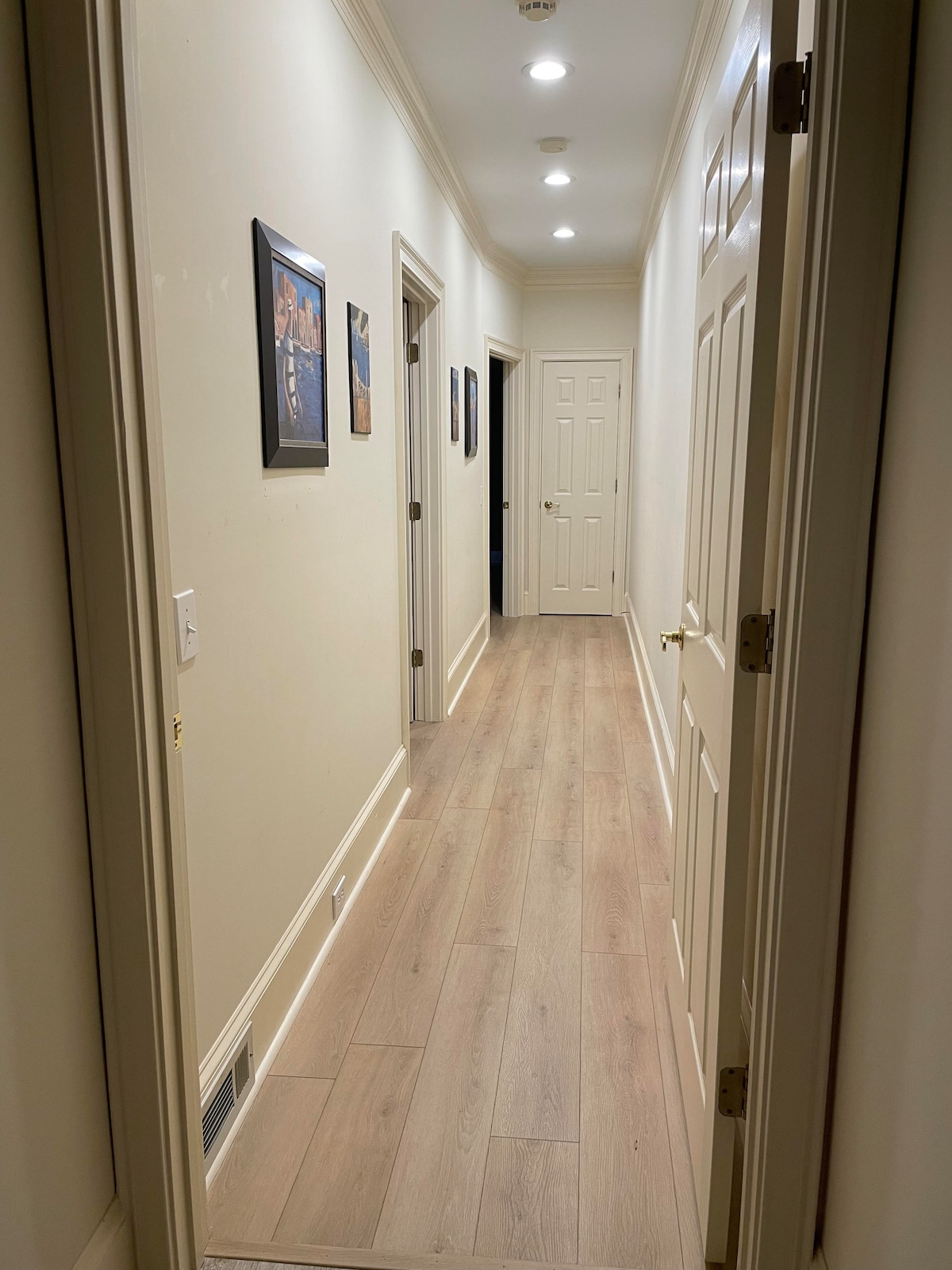 Spacious Room - Private Hallway - Garden View