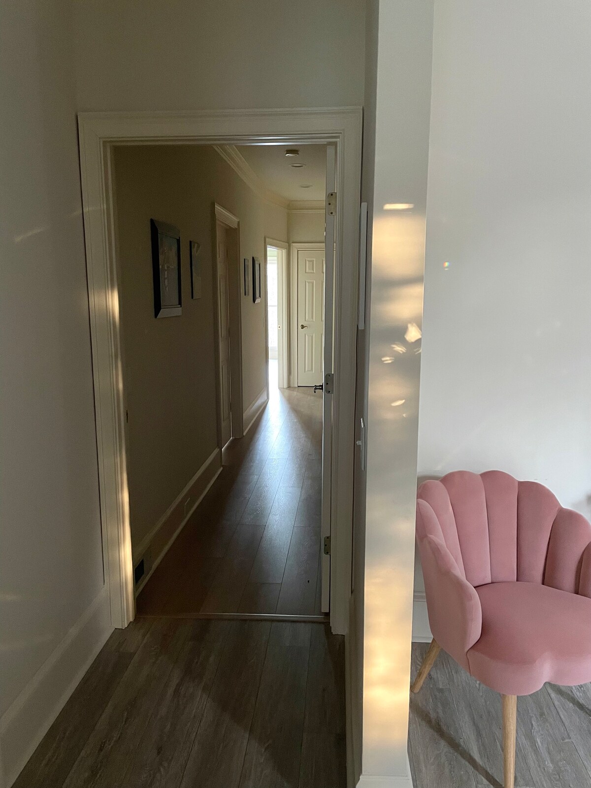 Spacious Room - Private Hallway - Garden View
