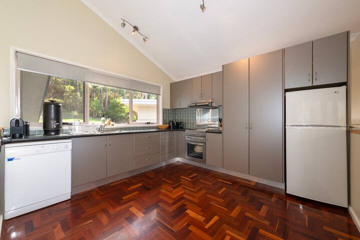 Beach Breeze gallery image 5