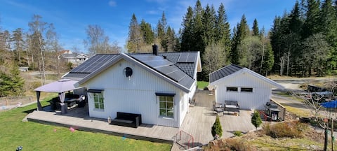 Sauna, barbecue and family friendly villa in nature