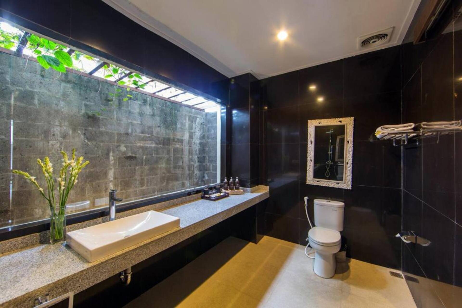 Central Urban Oasis 3 Bedroom Private Villa in Seminyak 2