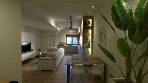 Gjirokastra Design Apartments 2