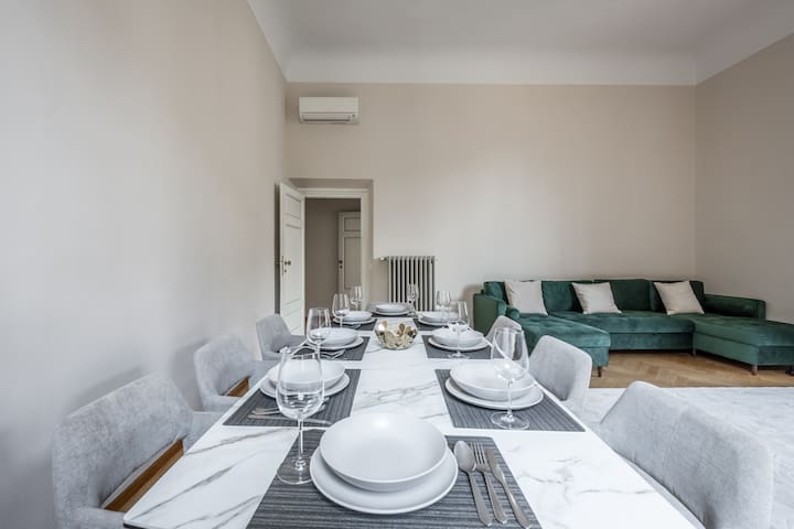 [-20%] 5 min Duomo – Lux Penthouse gallery image 4