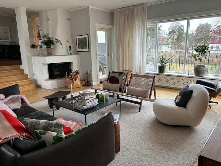 Stilsäker Villa, Stor Trädgård I Herserud, Lidingö - Estocolmo