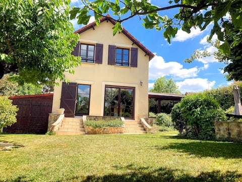 Cocooning house near Paris