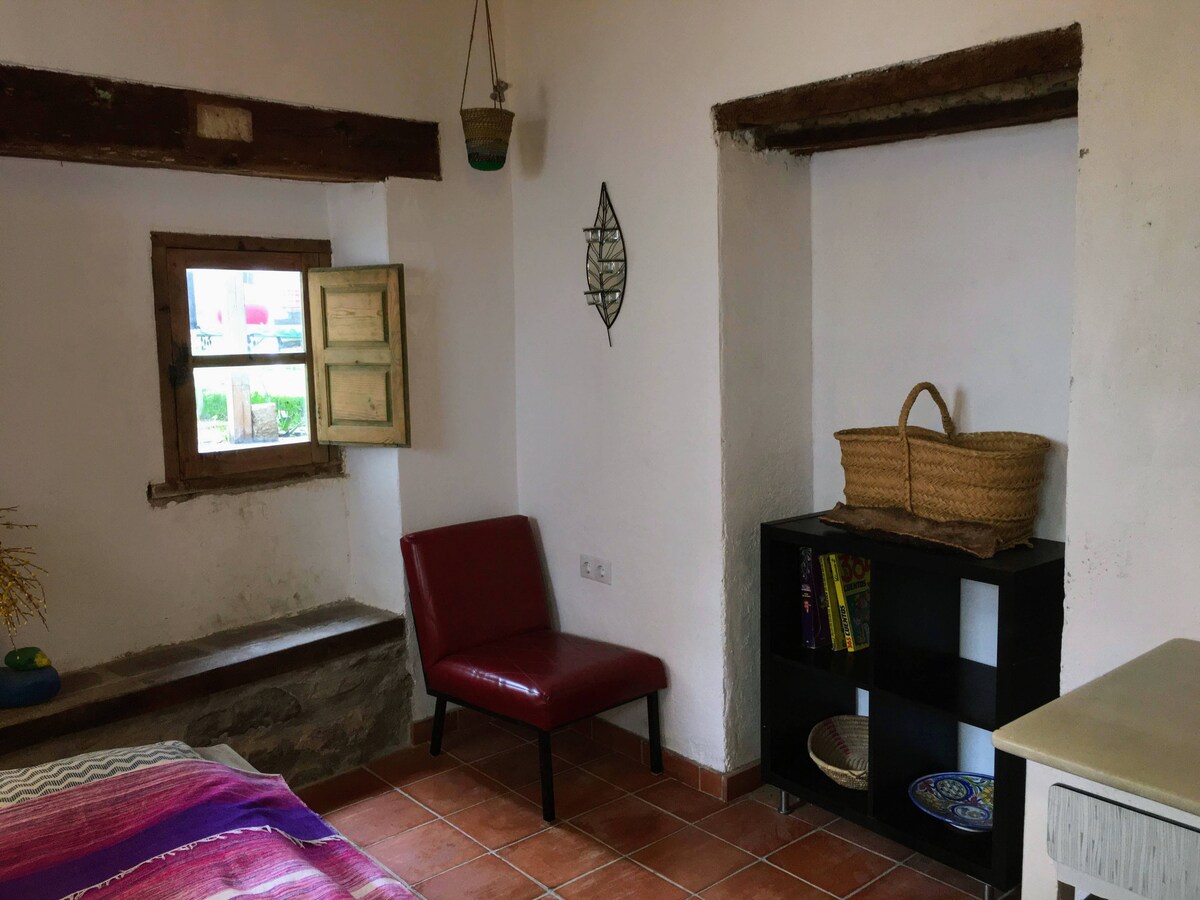 Anuncio de Airbnb popular: Airbnb as it used to be en Granada