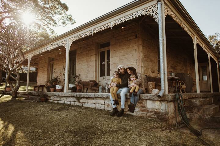 Historic Cottage Bundeena – Steps to Beach & Park