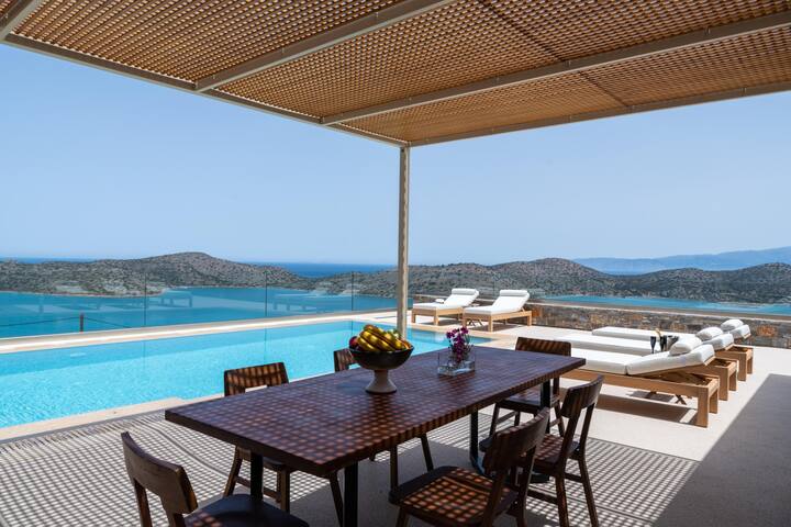 Scenic Views of Sea & Spinalonga, pool and gym! gallery image 3